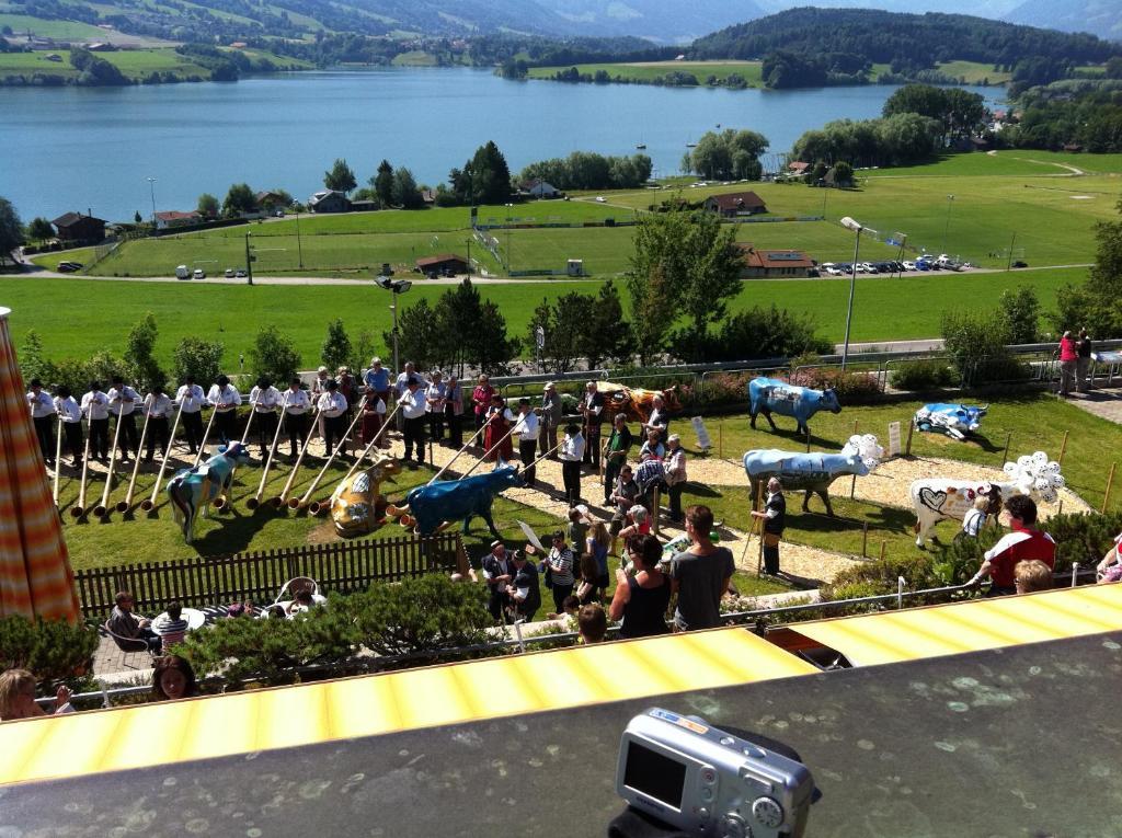 Motel De La Gruyere Restoroute Avry-devant-Pont Eksteriør billede